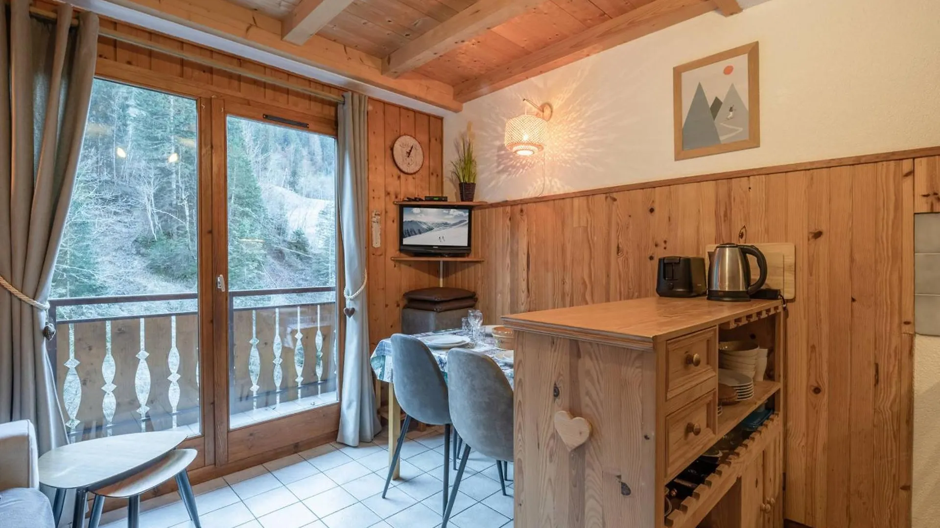 Location Morzine, Au Pied Des Pistes, 4-6 Pers, Balcon, Parking, Petits Animaux Admis - Fr-1-754-28 Apartment